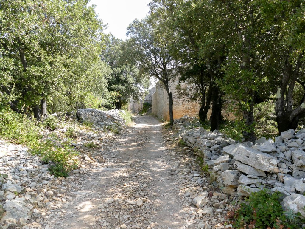 Hameau de Montcalmès